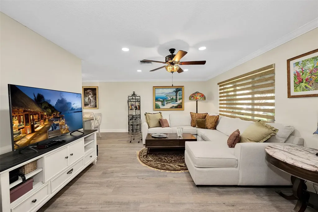 1010 NW 89th Way Plantation FL 33322