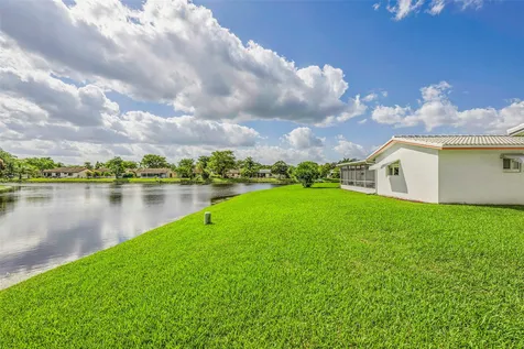 1010 NW 89th Way Plantation FL 33322