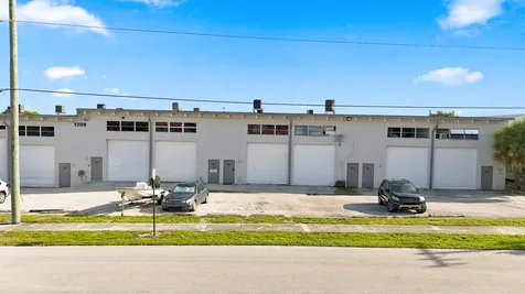 1209 Gateway Road Lake Park FL