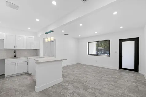 9001 NW 32nd Court Road Miami FL 33147