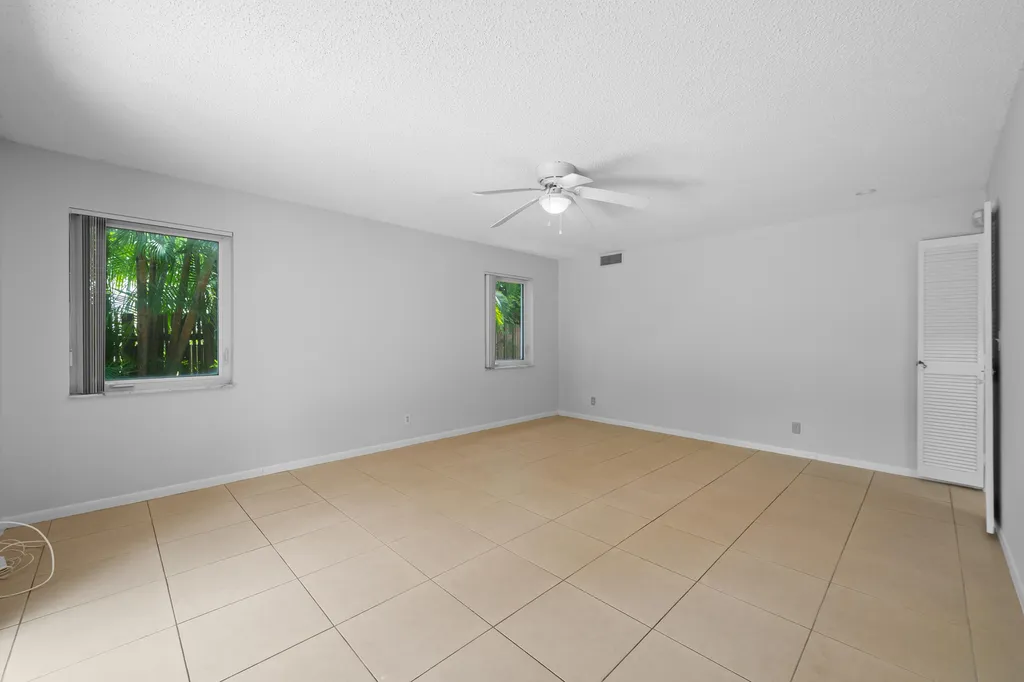 1627 NE 7th Street Fort Lauderdale FL 33304