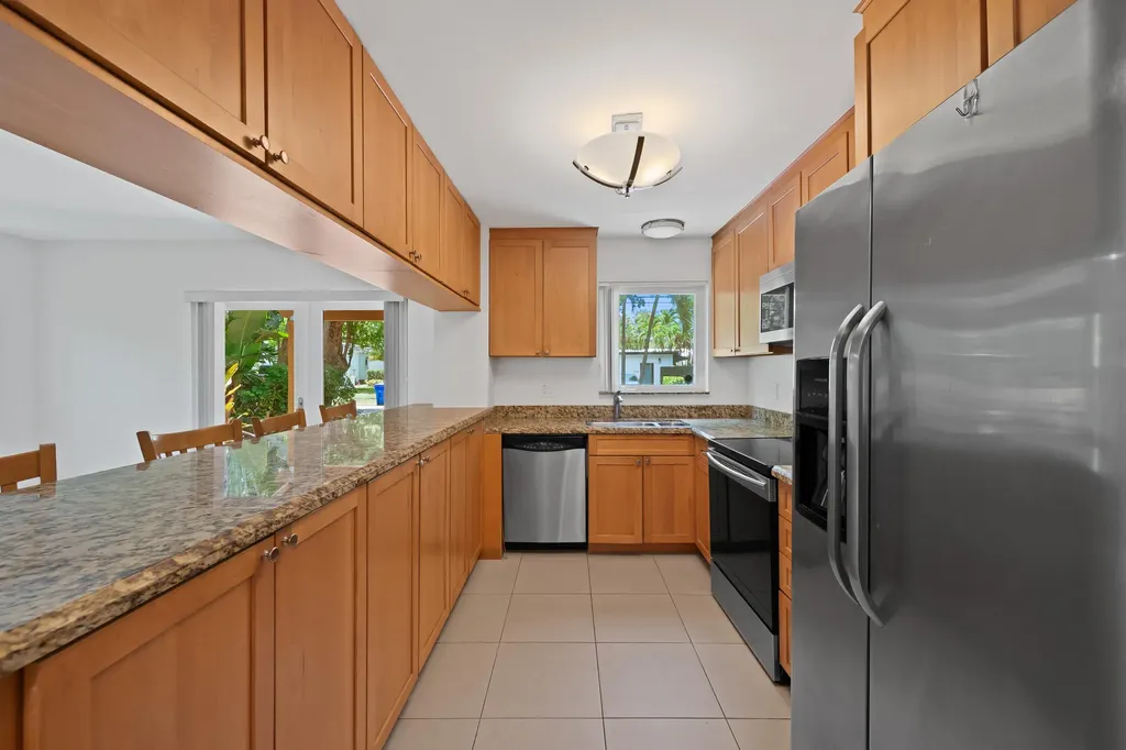 1627 NE 7th Street Fort Lauderdale FL 33304