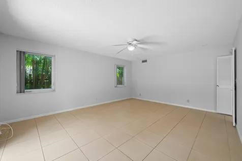 1627 NE 7th Street Fort Lauderdale FL 33304