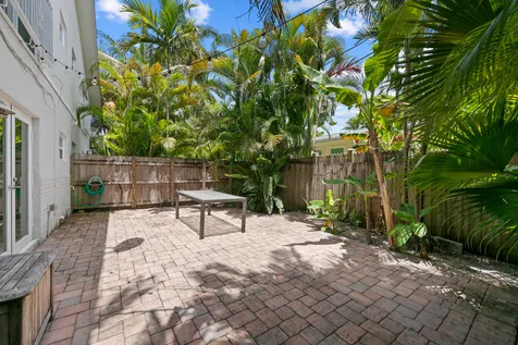 1627 NE 7th Street Fort Lauderdale FL 33304