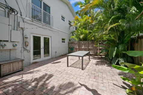 1627 NE 7th Street Fort Lauderdale FL 33304