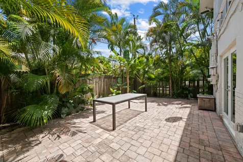 1627 NE 7th Street Fort Lauderdale FL 33304