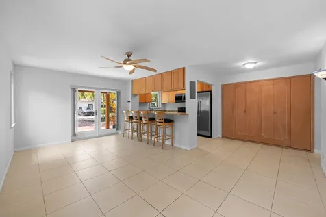 1627 NE 7th Street Fort Lauderdale FL 33304