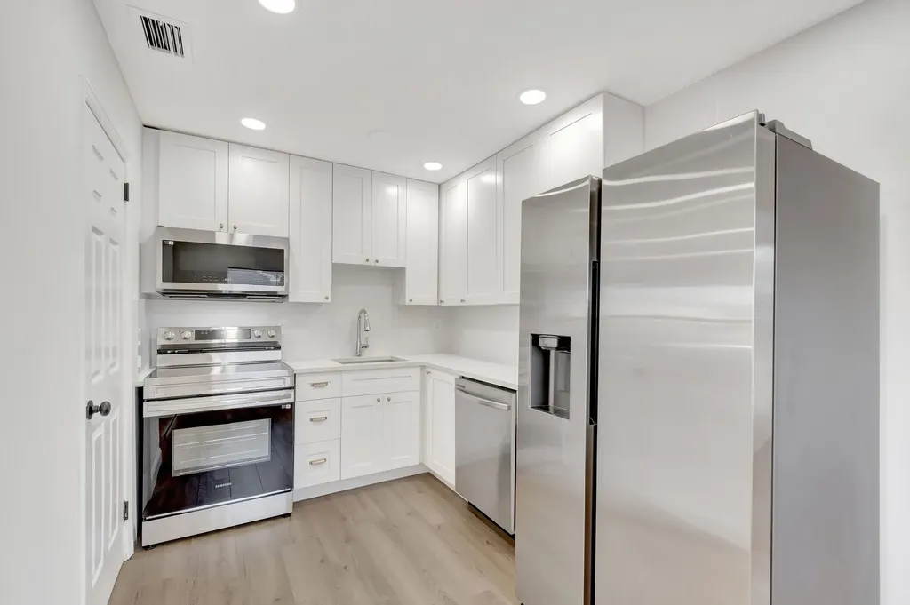 950 29th Street West Palm Beach FL 33407