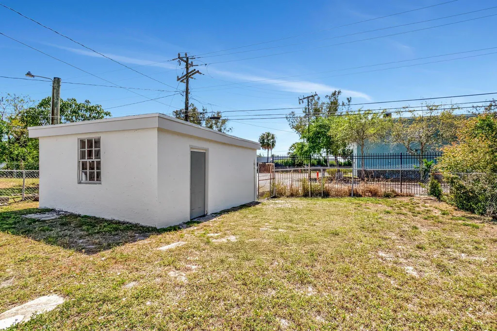 950 29th Street West Palm Beach FL 33407