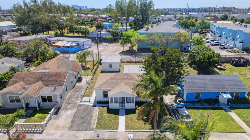 950 29th Street West Palm Beach FL 33407
