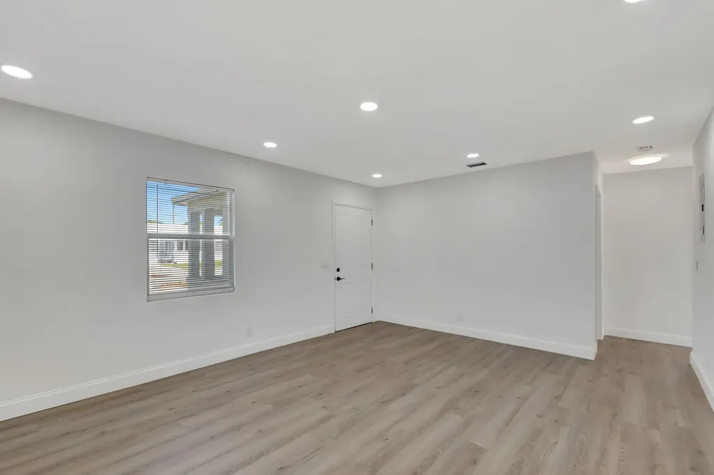 950 29th Street West Palm Beach FL 33407