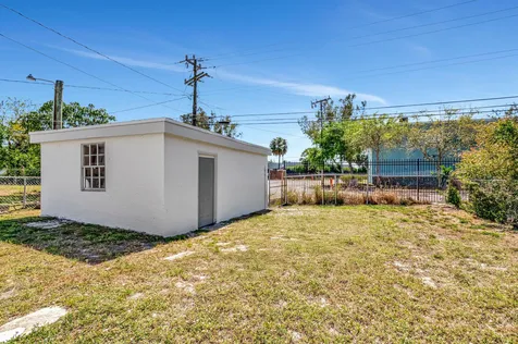 950 29th Street West Palm Beach FL 33407
