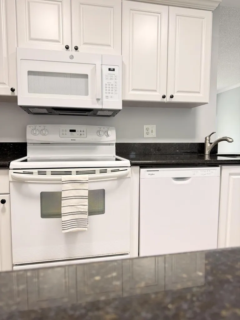 2080 Greenview Shores Boulevard Wellington FL 33414