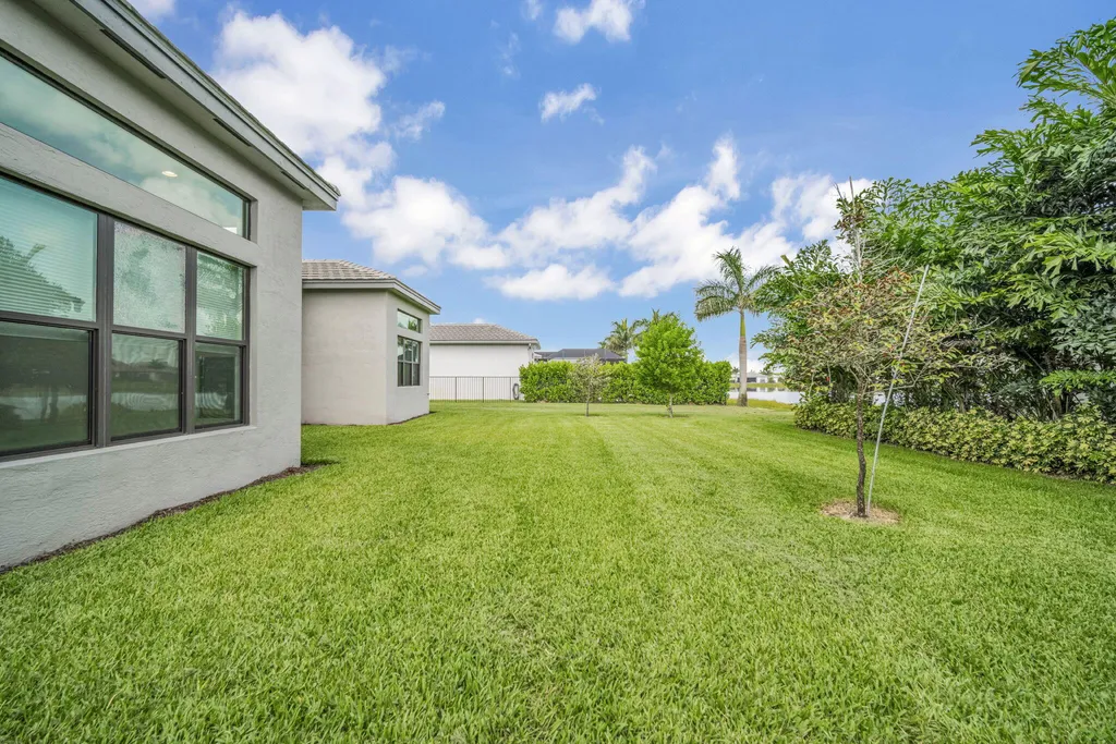 10925 Glen Orchard Lane Boynton Beach FL 33473