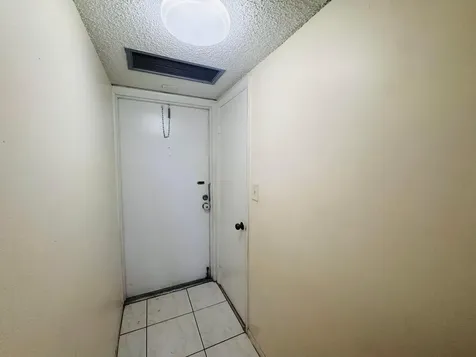 8025 S Colony Circle Tamarac FL 33321