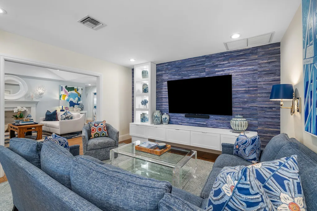 681 SW Elm Tree Lane Boca Raton FL 33486
