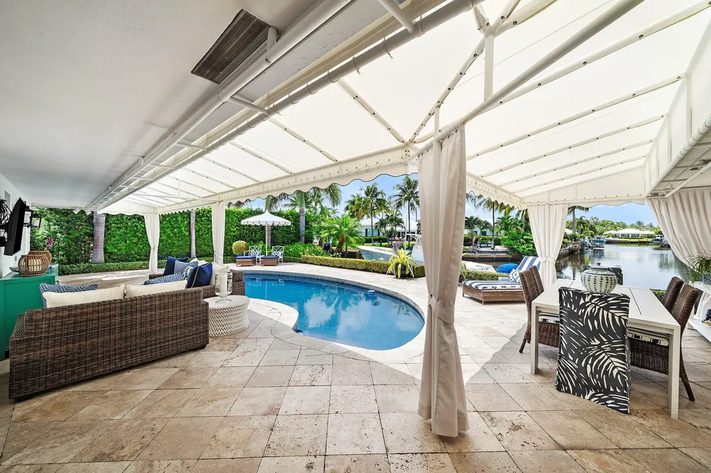 681 SW Elm Tree Lane Boca Raton FL 33486