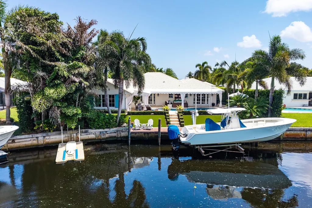 681 SW Elm Tree Lane Boca Raton FL 33486