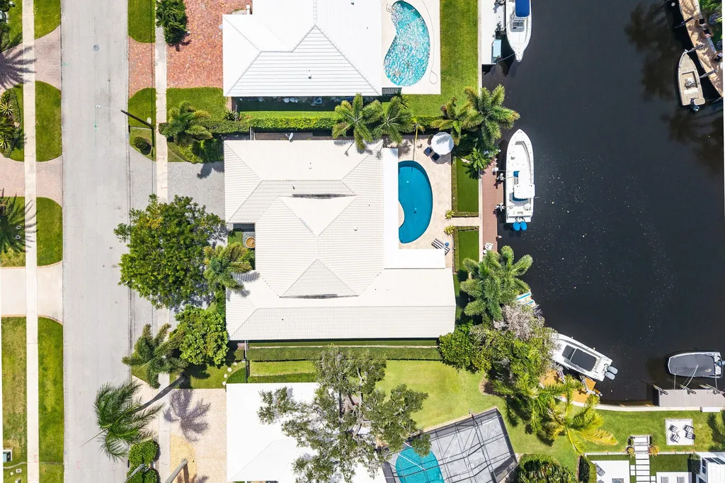 681 SW Elm Tree Lane Boca Raton FL 33486