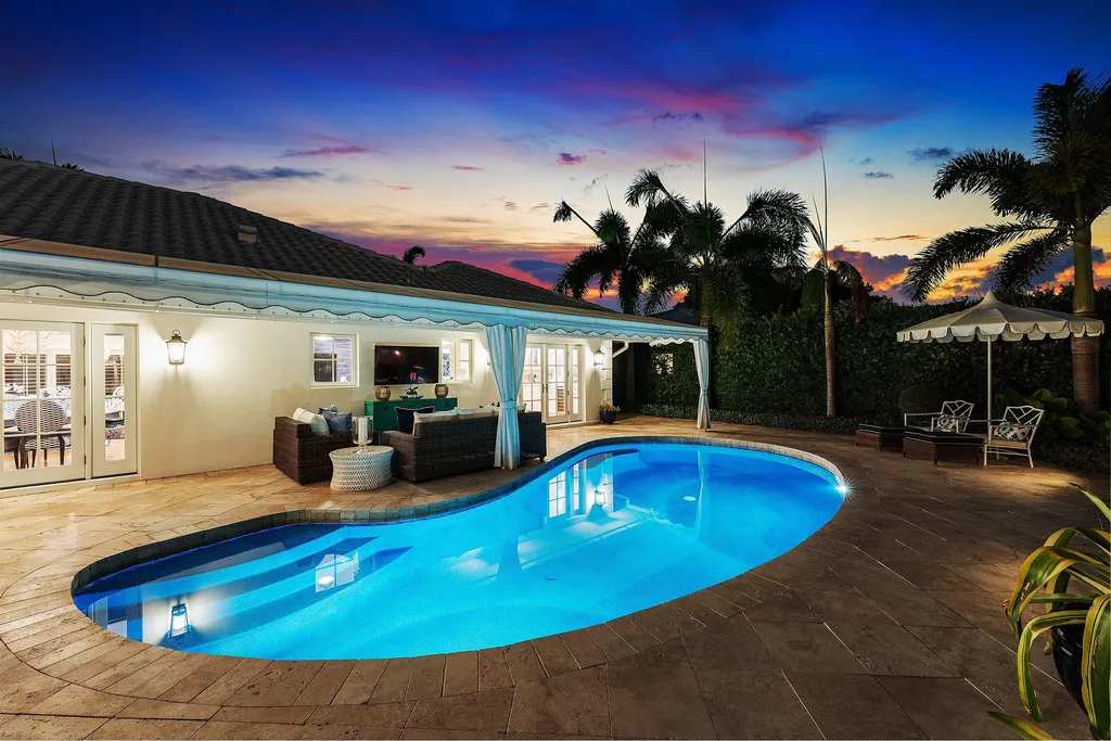 681 SW Elm Tree Lane Boca Raton FL 33486