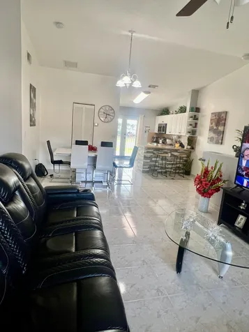 10903 W Okeechobee Road Hialeah FL 33018