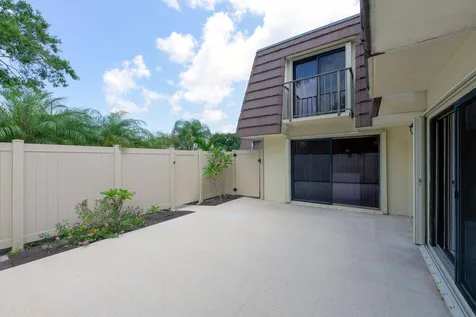 7424 74th Way West Palm Beach FL 33407