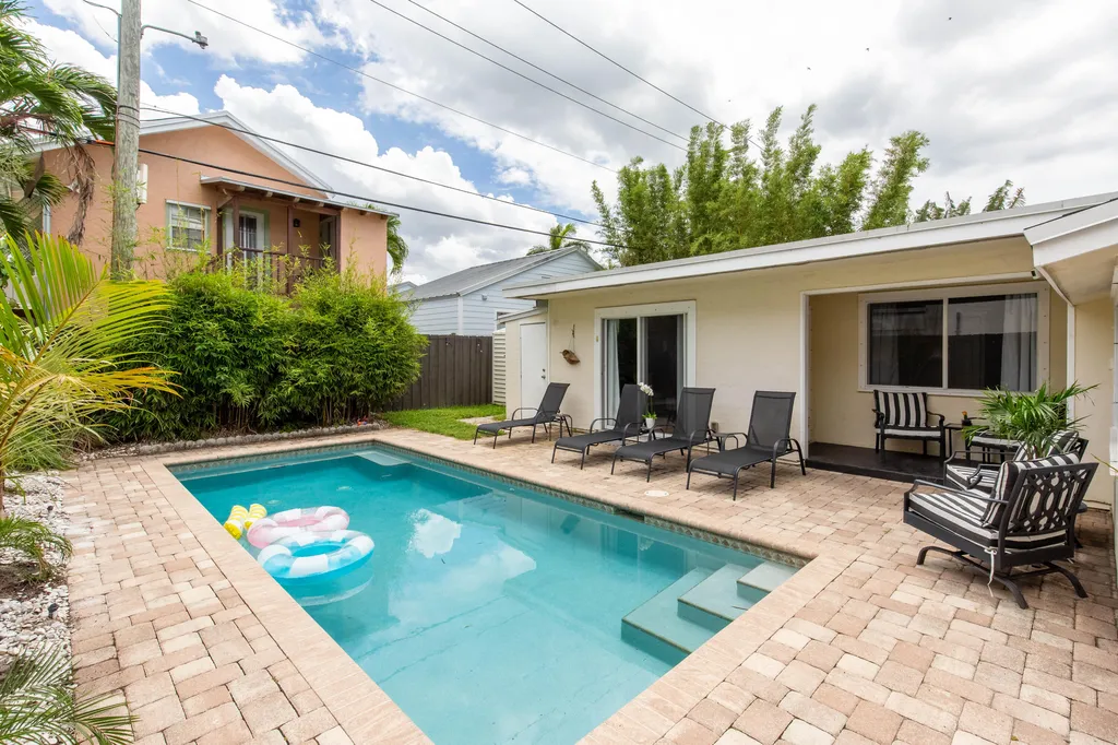 210 Malverne Road West Palm Beach FL 33405