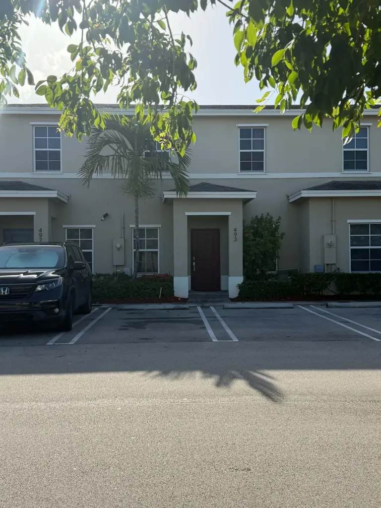493 NE 5th Place Florida City FL 33034