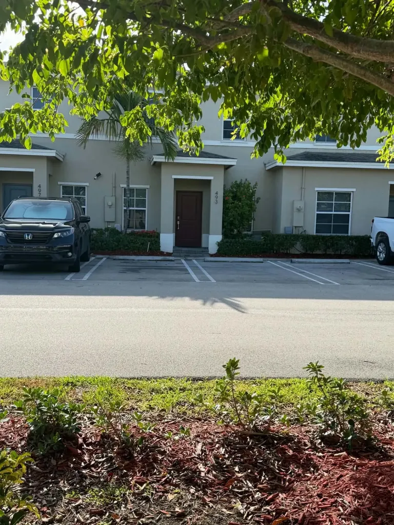 493 NE 5th Place Florida City FL 33034