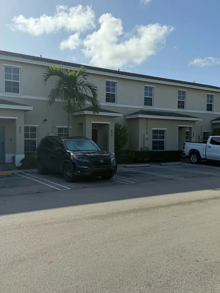 493 NE 5th Place Florida City FL 33034