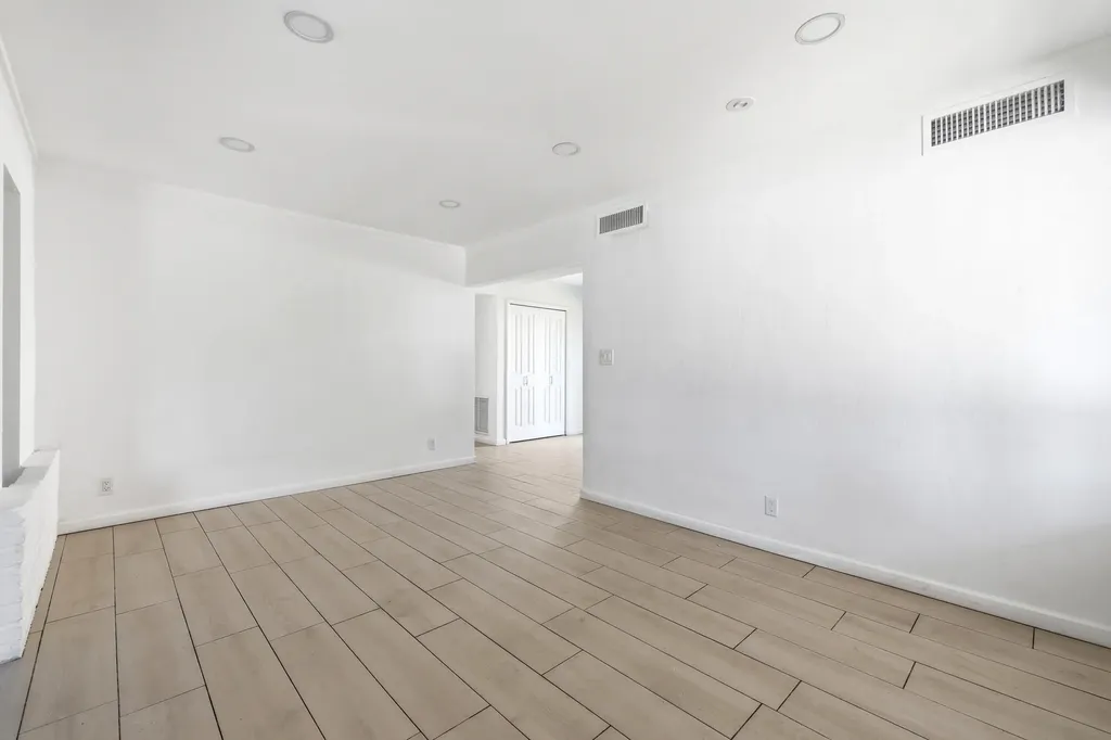 1225 15th Avenue N Lake Worth Beach FL 33460