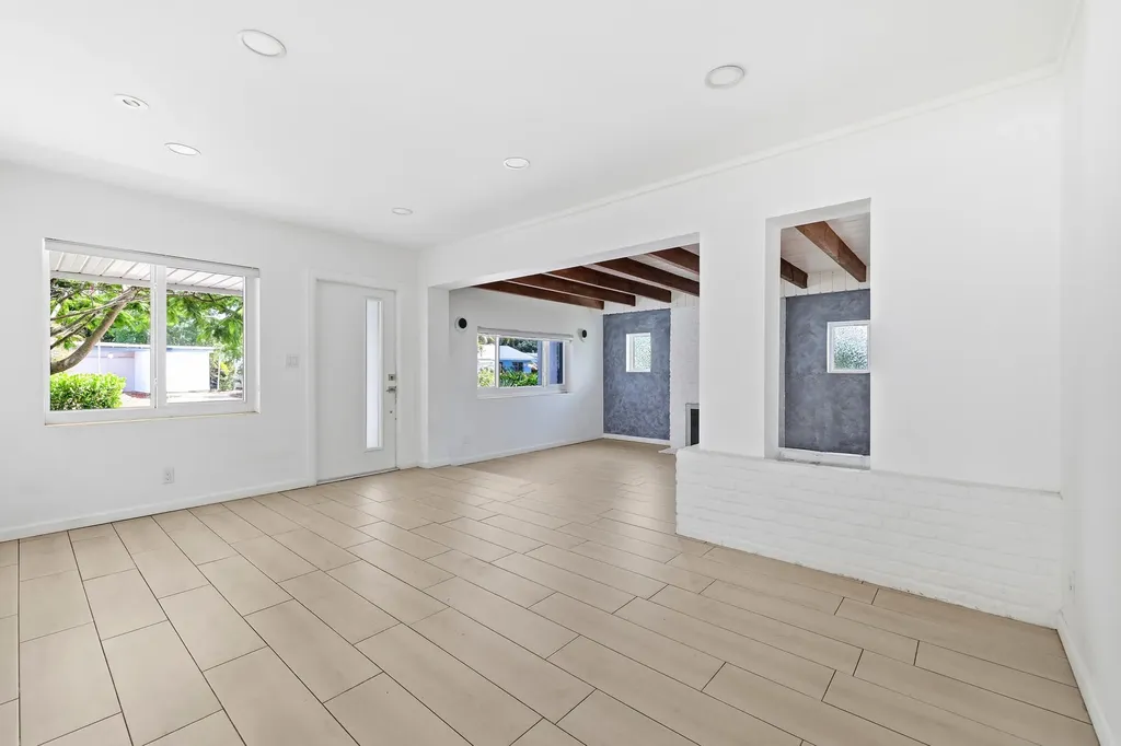 1225 15th Avenue N Lake Worth Beach FL 33460
