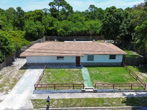 3024 W Dixie Boulevard Fort Pierce FL 34946