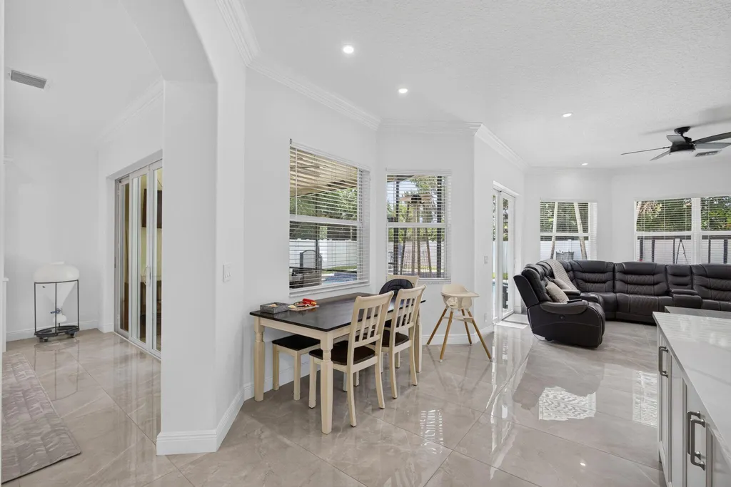 4114 Cedar Creek Ranch Circle Lake Worth FL 33467