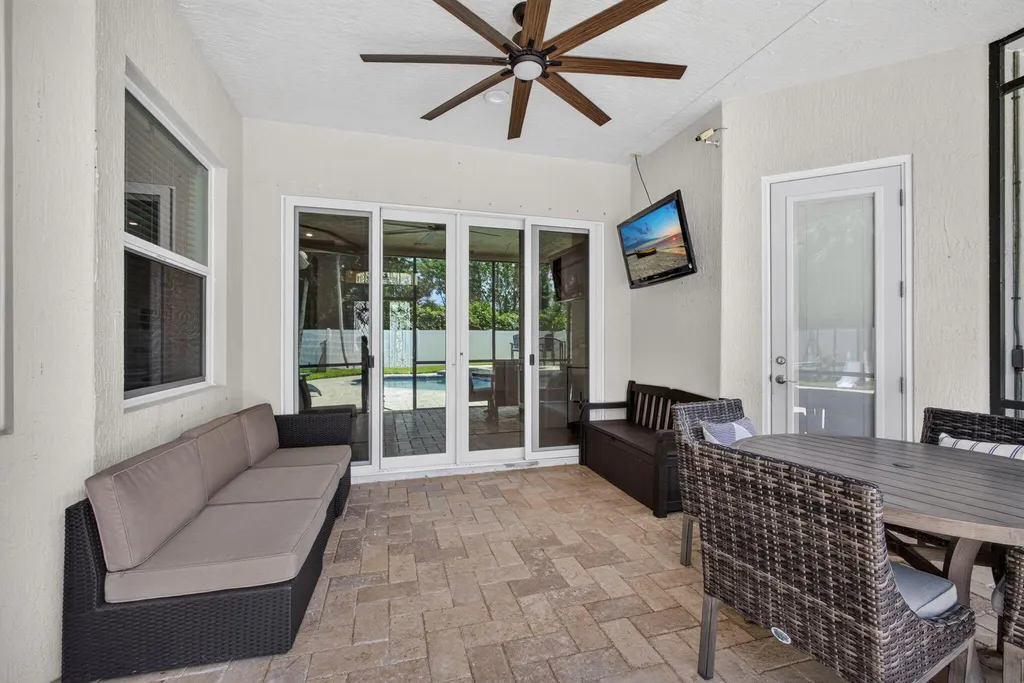 4114 Cedar Creek Ranch Circle Lake Worth FL 33467
