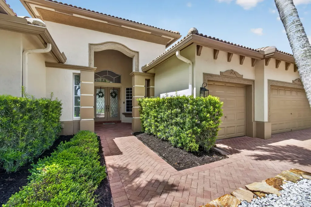 4114 Cedar Creek Ranch Circle Lake Worth FL 33467
