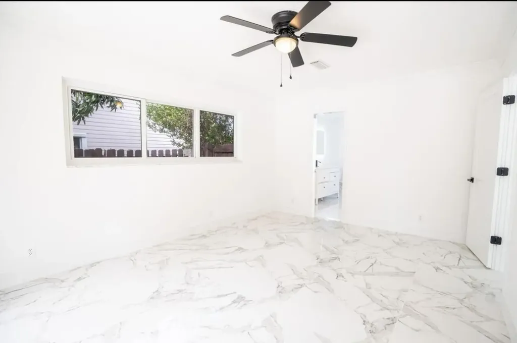 1070 SW 18th Street Boca Raton FL 33486