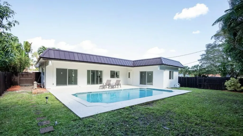 1070 SW 18th Street Boca Raton FL 33486