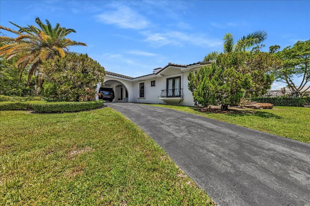 5901 SW 136th Street Pinecrest FL 33156