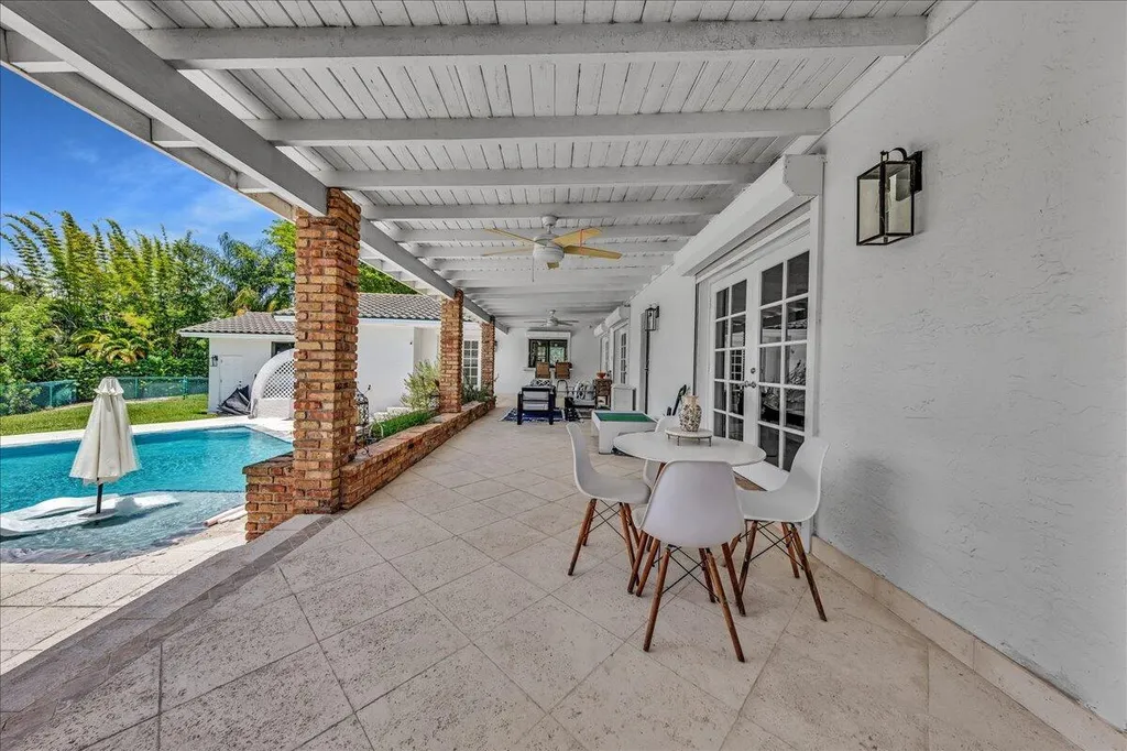 5901 SW 136th Street Pinecrest FL 33156