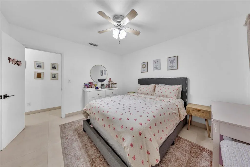 5901 SW 136th Street Pinecrest FL 33156