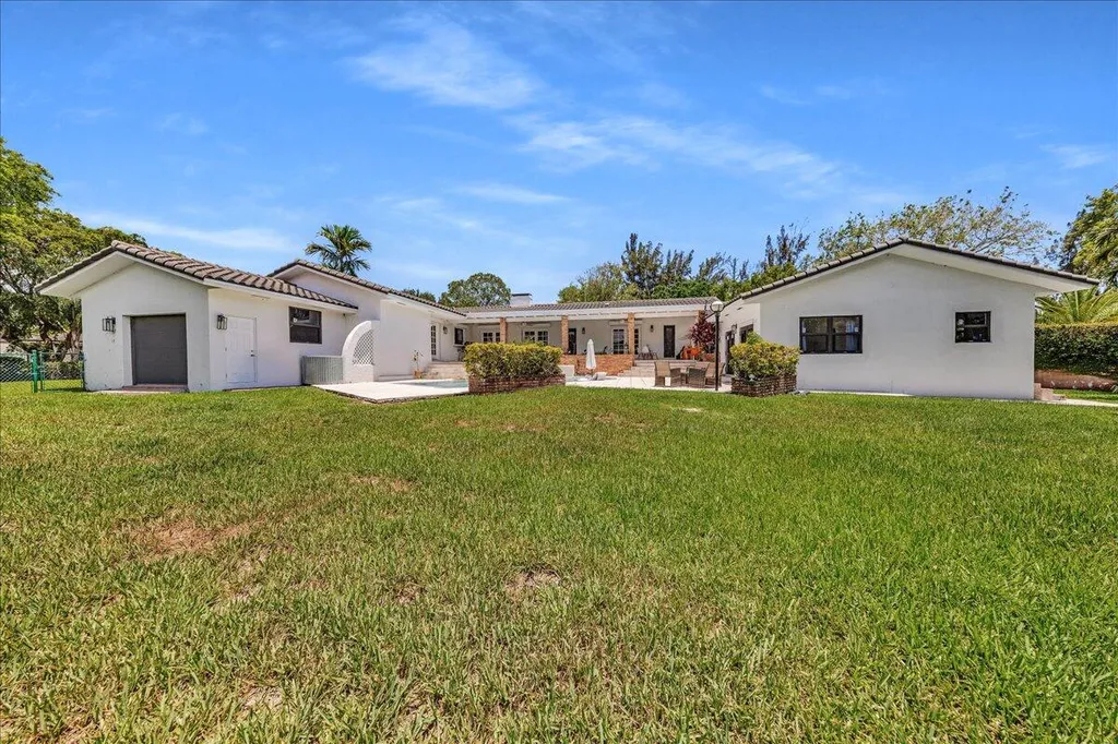 5901 SW 136th Street Pinecrest FL 33156