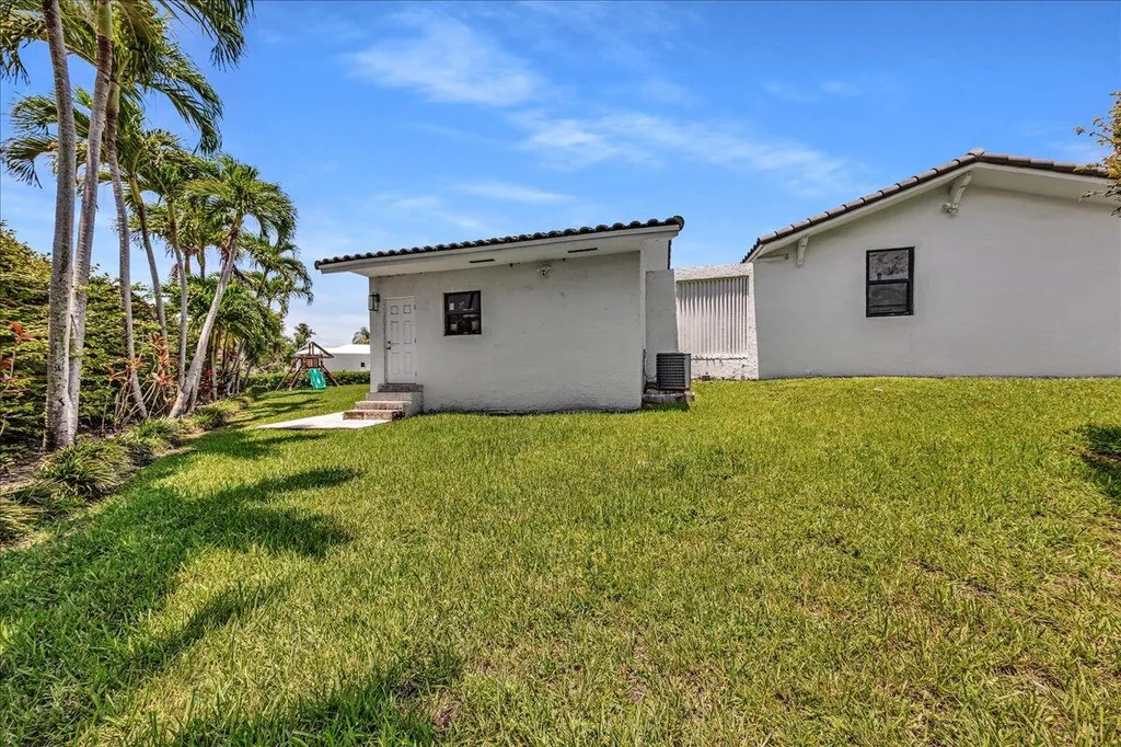 5901 SW 136th Street Pinecrest FL 33156