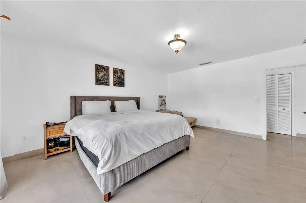 5901 SW 136th Street Pinecrest FL 33156
