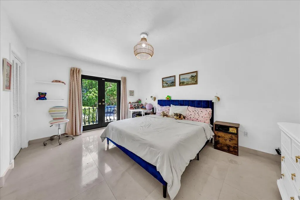 5901 SW 136th Street Pinecrest FL 33156