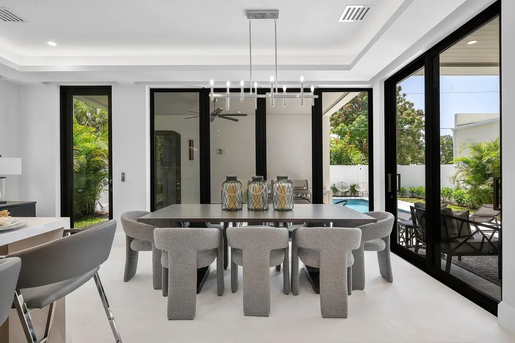 731 SE 4th Avenue Delray Beach FL 33483