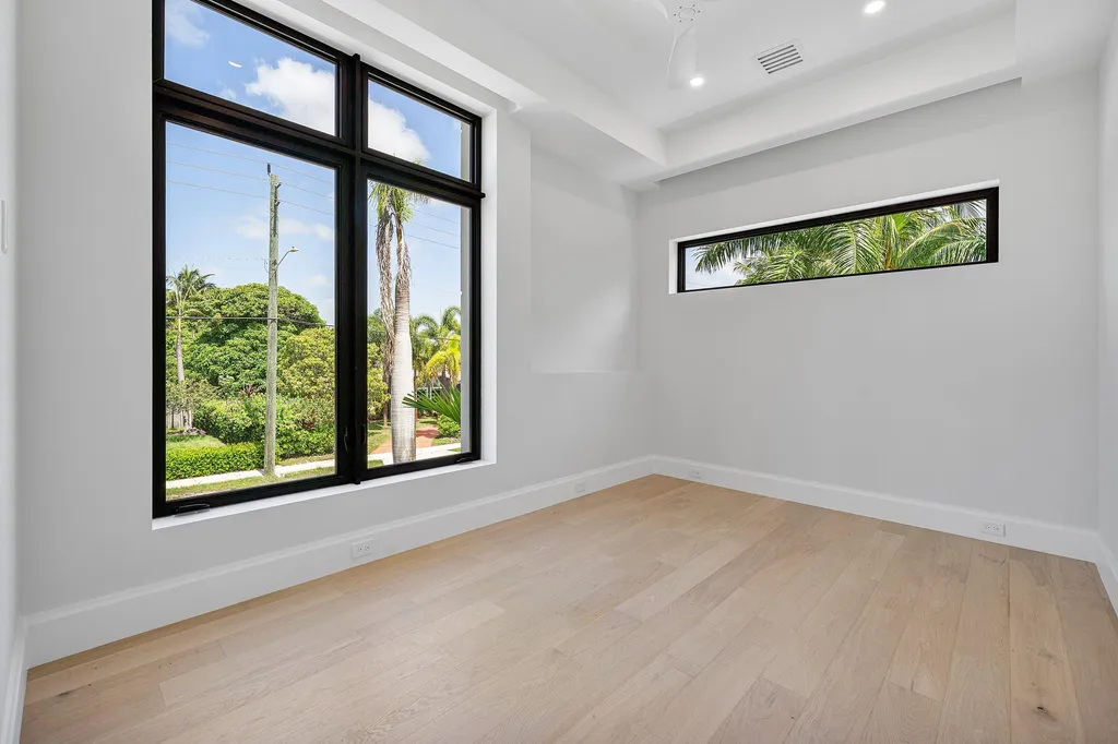 731 SE 4th Avenue Delray Beach FL 33483