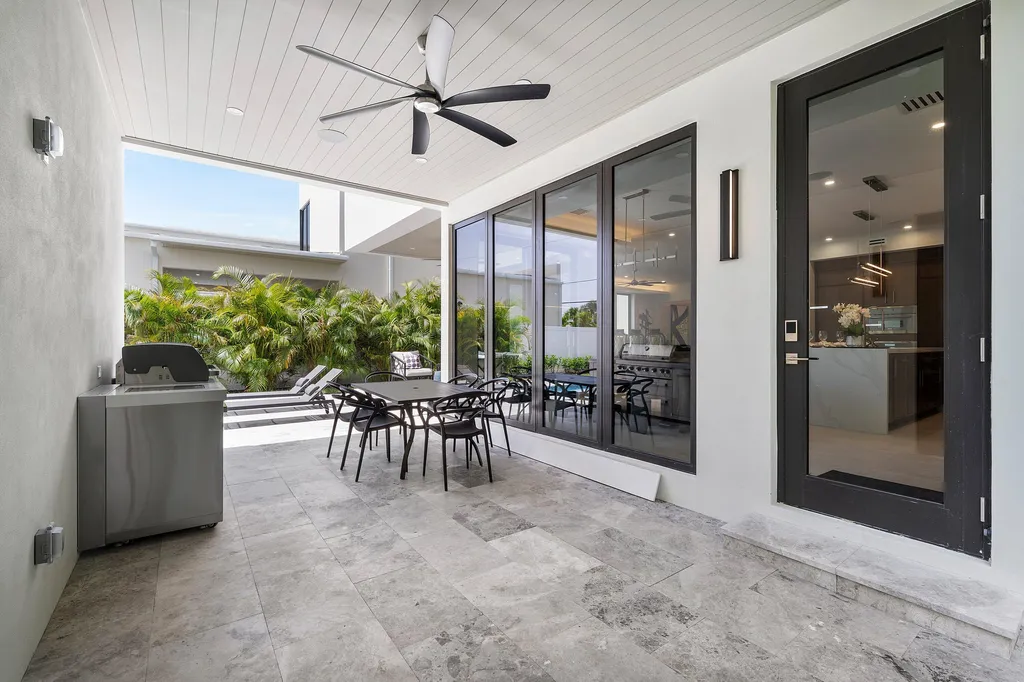731 SE 4th Avenue Delray Beach FL 33483