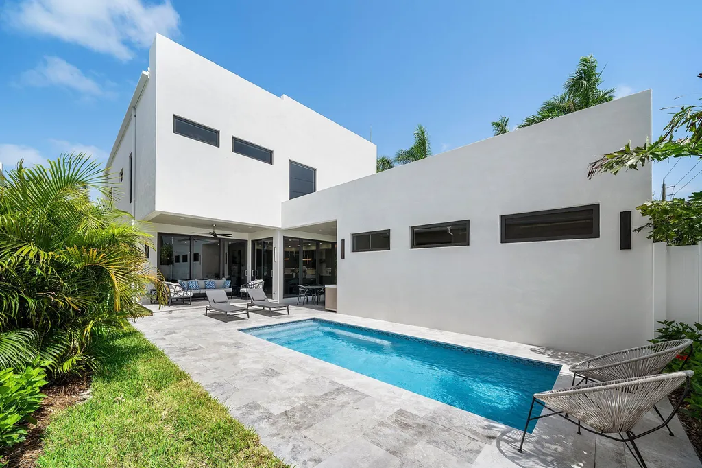 731 SE 4th Avenue Delray Beach FL 33483
