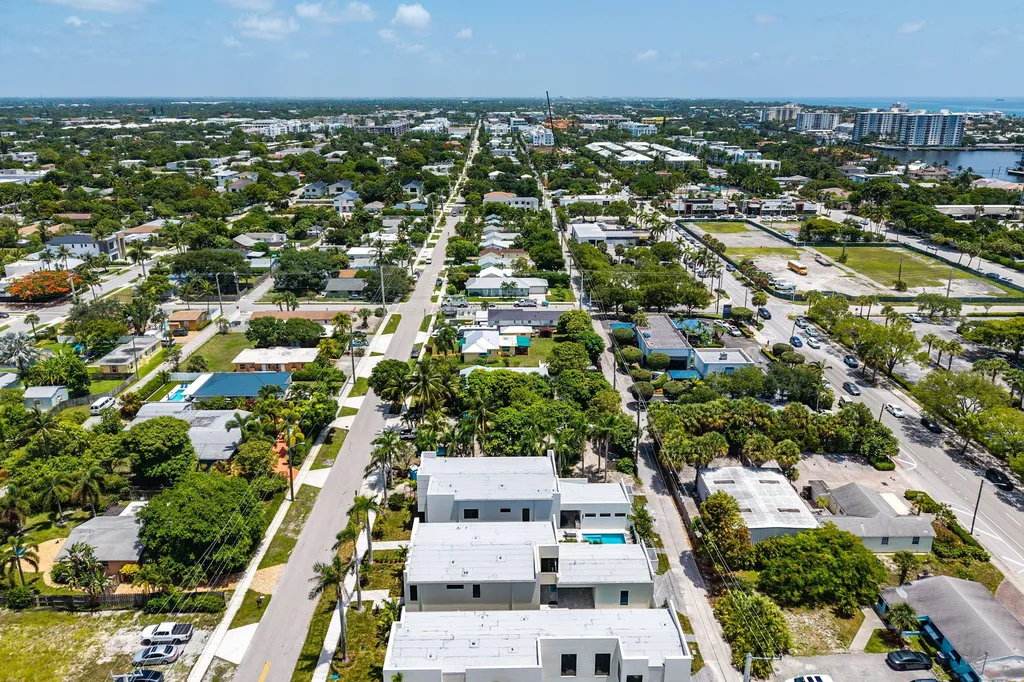 731 SE 4th Avenue Delray Beach FL 33483
